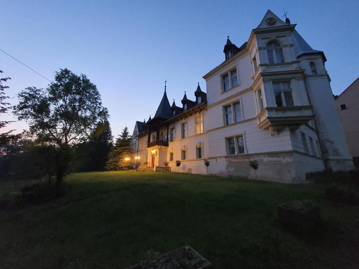 Palac Lawica- Splywy Przelomem Bardzkim Kłodzko Exterior foto