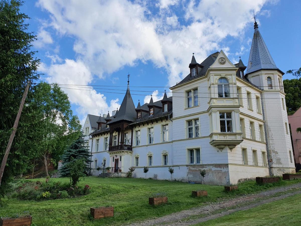 Palac Lawica- Splywy Przelomem Bardzkim Kłodzko Exterior foto