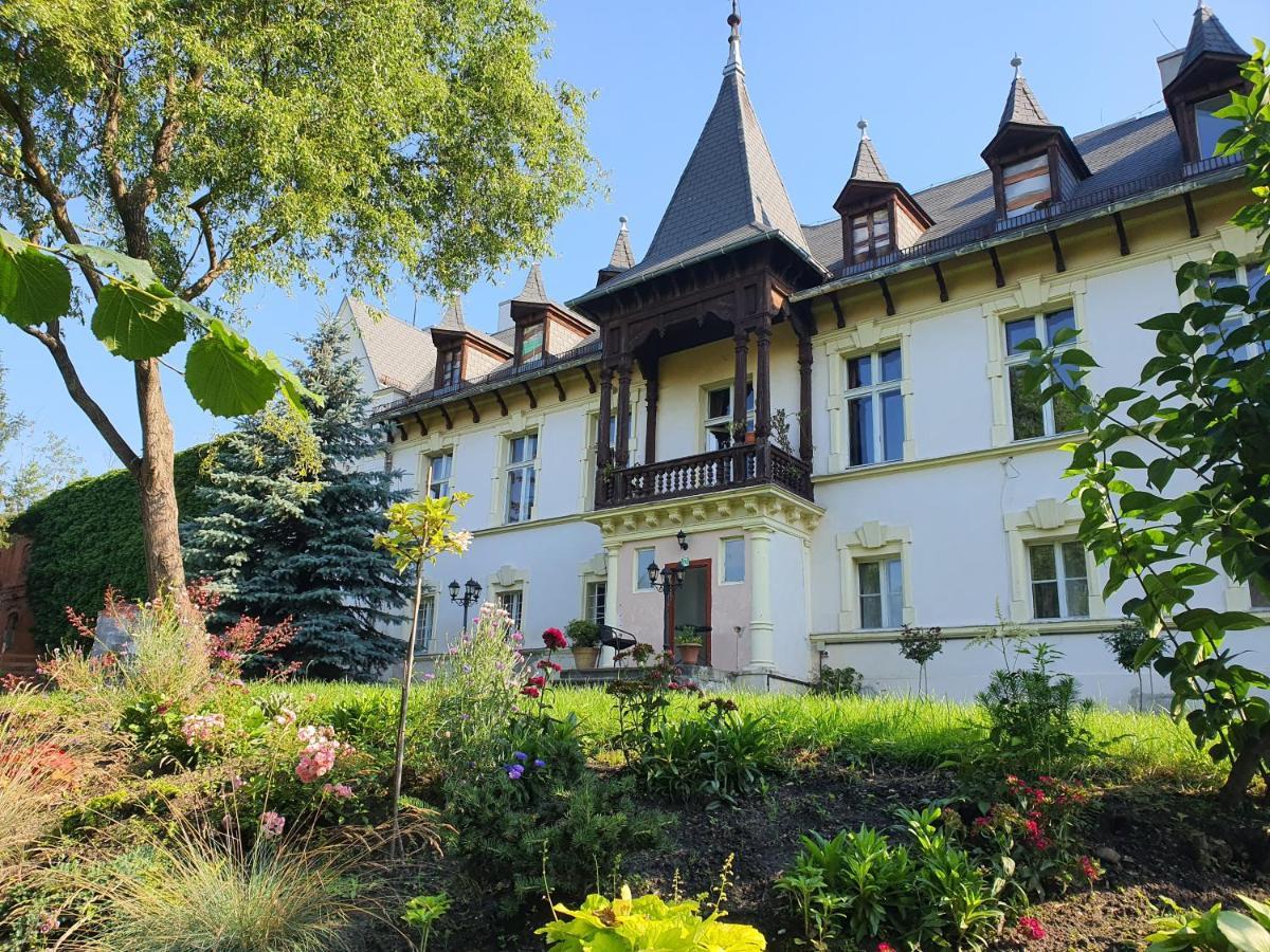 Palac Lawica- Splywy Przelomem Bardzkim Kłodzko Exterior foto