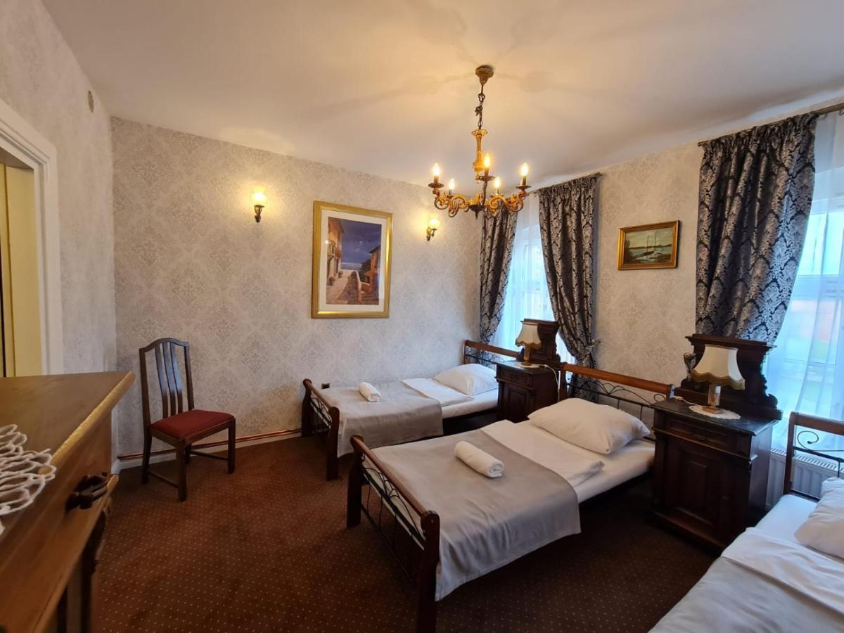 Palac Lawica- Splywy Przelomem Bardzkim Kłodzko Exterior foto